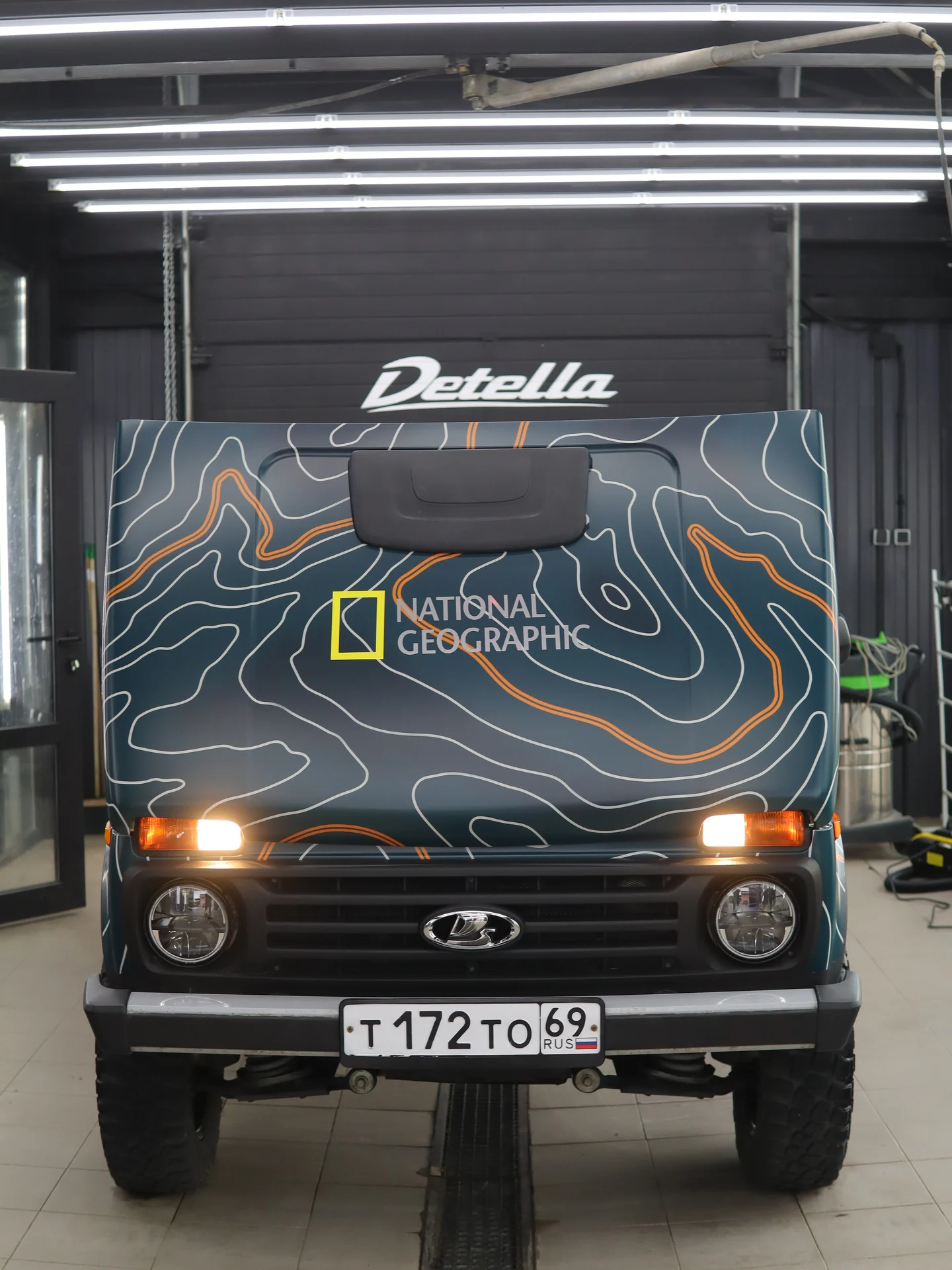 Lada Niva в студии Detella