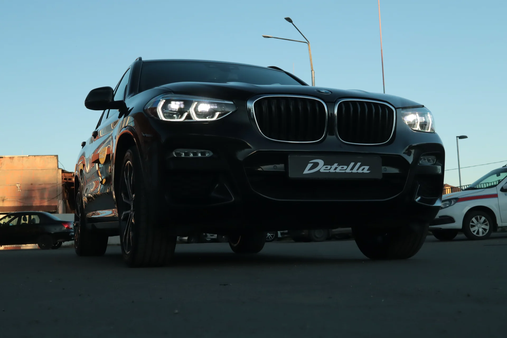 BMW · кроссовер в студии Detella